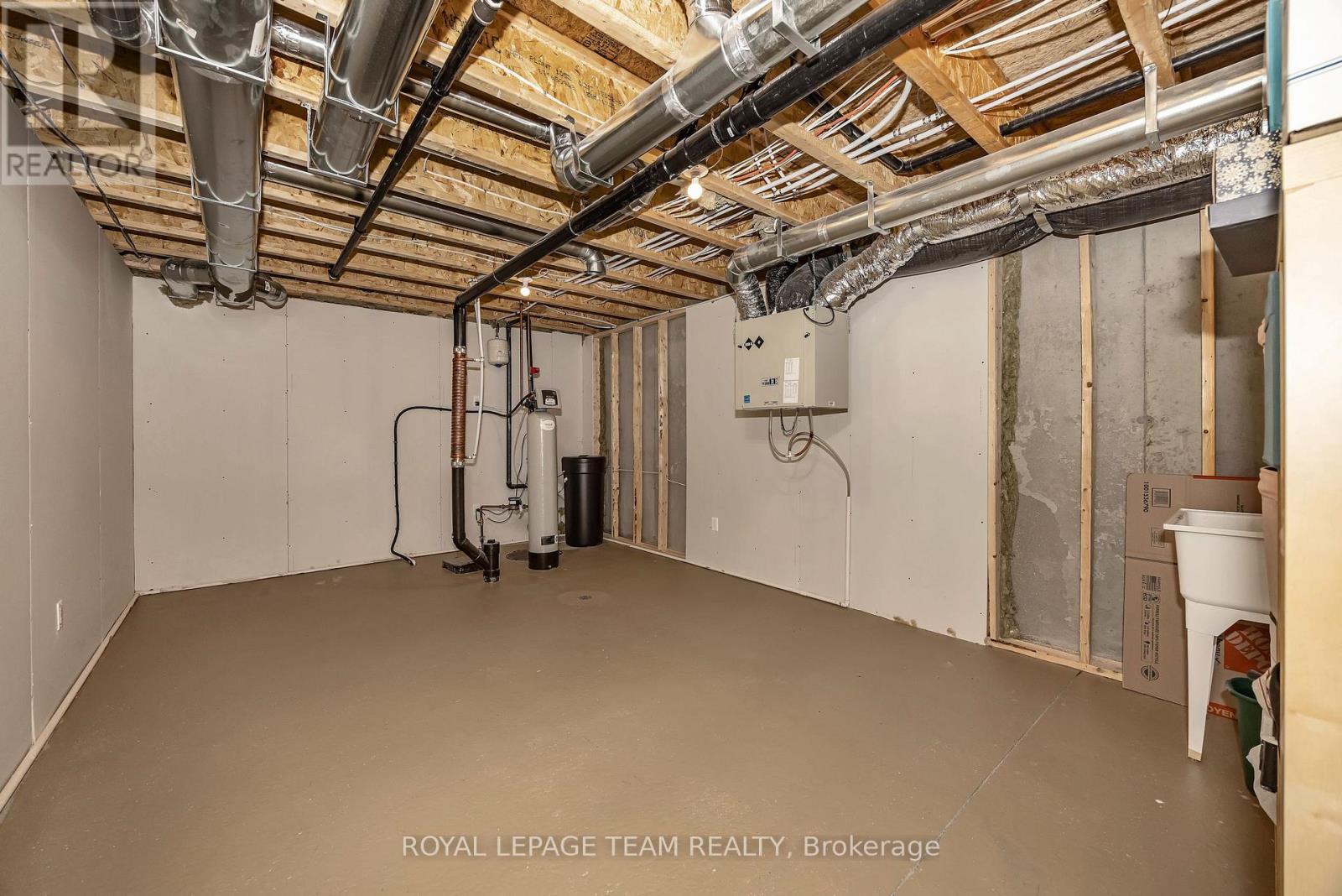 826 Reaume Street, Mississippi Mills, Ontario  K0A 1A0 - Photo 32 - X12955160