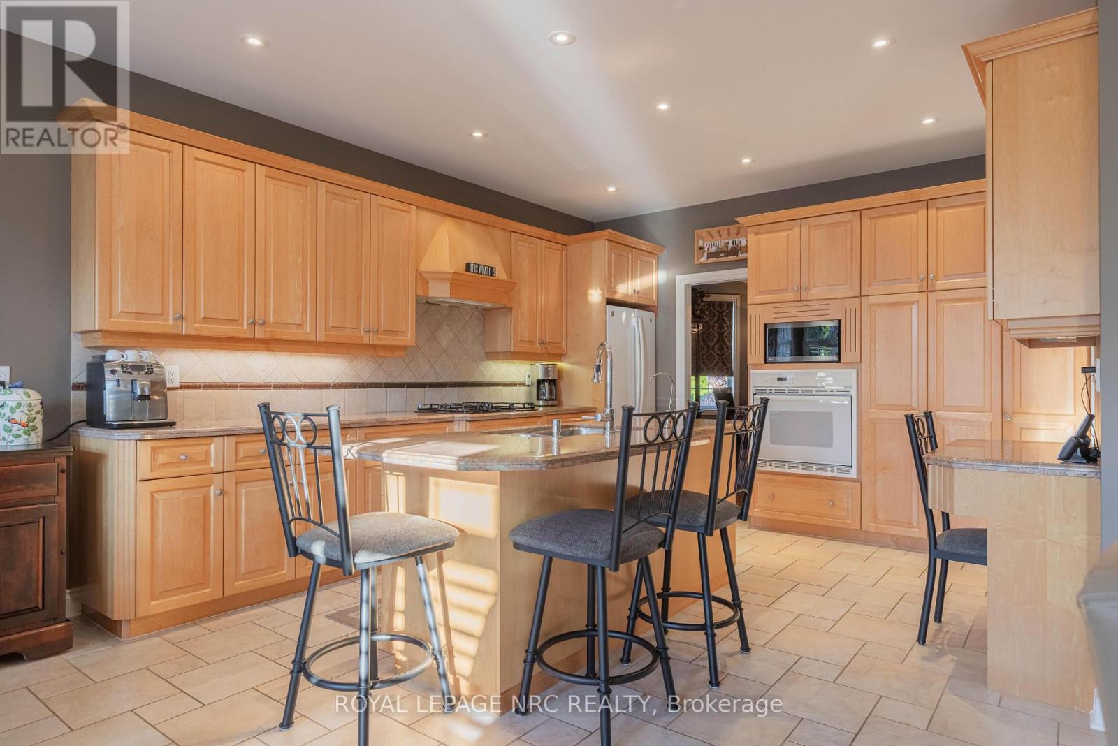 47 Countryside Drive, St. Catharines, Ontario  L2W 1C4 - Photo 15 - X12955238