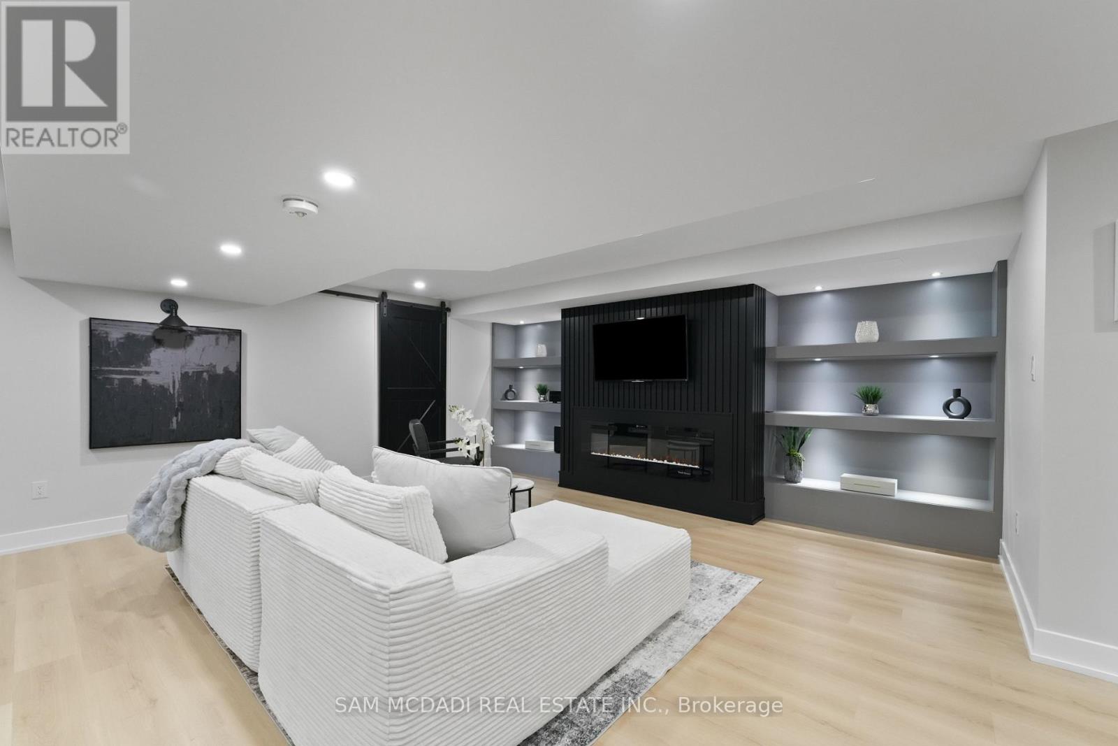 39 Mckeown Street, Essa, Ontario  L0L 2N0 - Photo 42 - N12955164