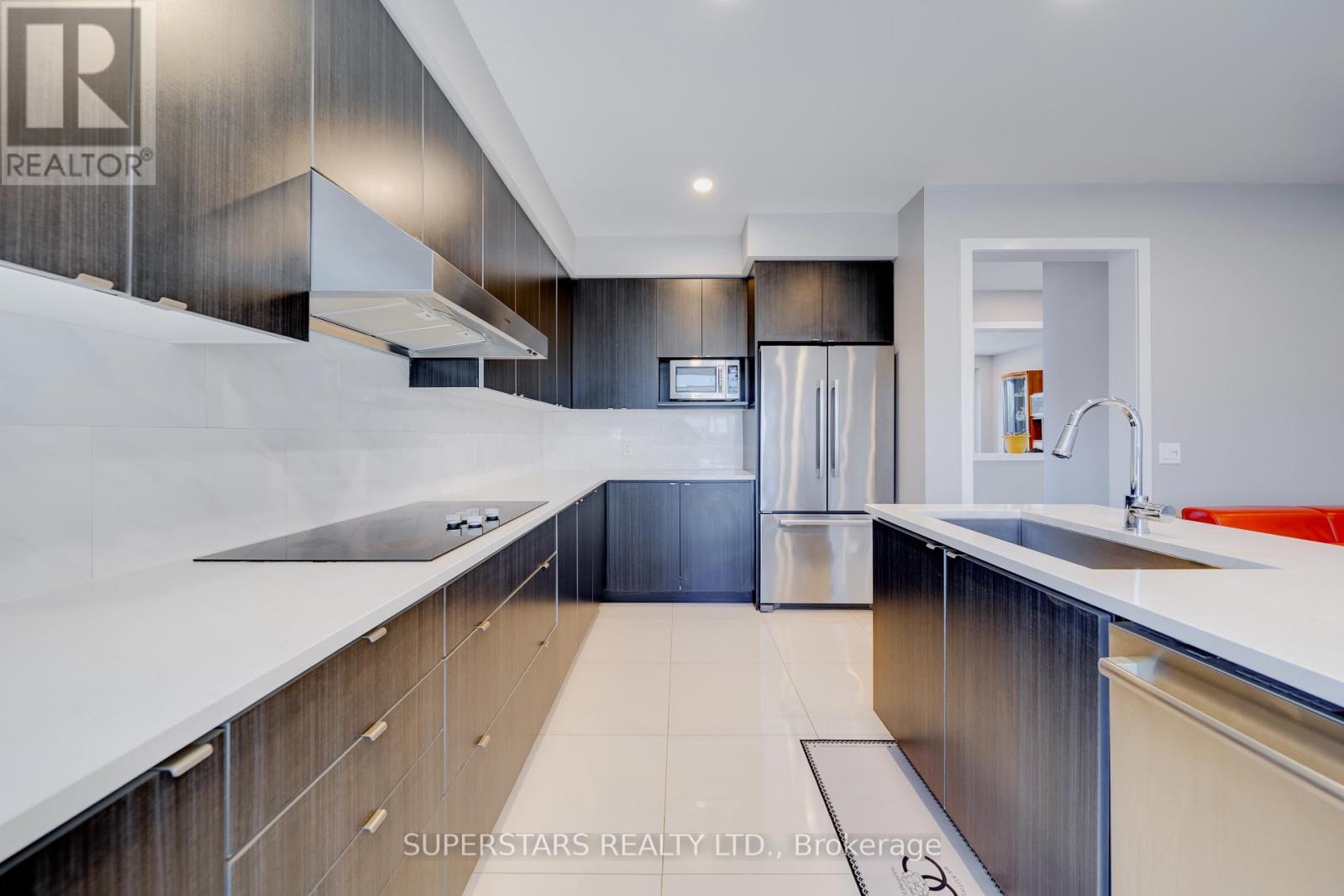 19 Helliwell Crescent, Richmond Hill, Ontario  L4E 1C8 - Photo 10 - N12955236