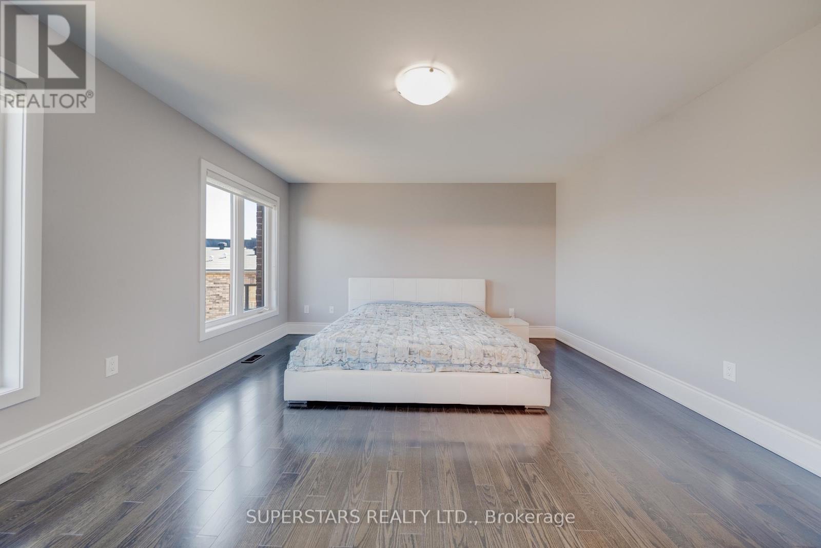 19 Helliwell Crescent, Richmond Hill, Ontario  L4E 1C8 - Photo 17 - N12955236