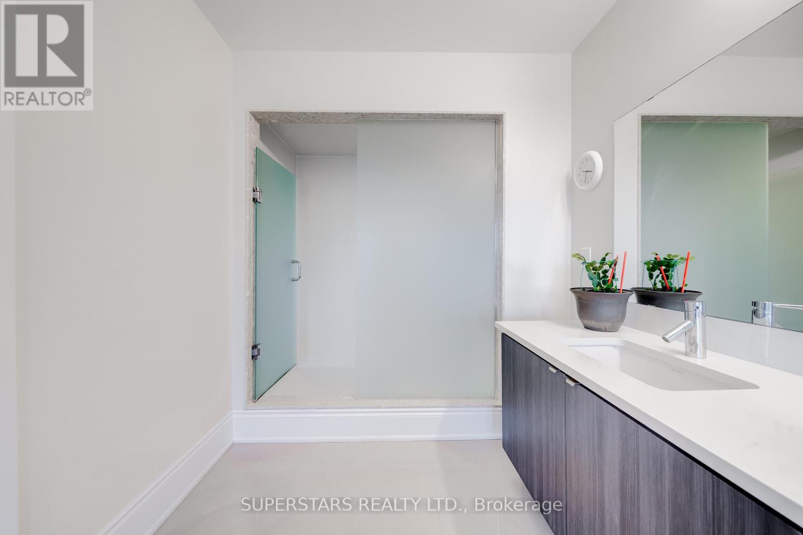 19 Helliwell Crescent, Richmond Hill, Ontario  L4E 1C8 - Photo 20 - N12955236