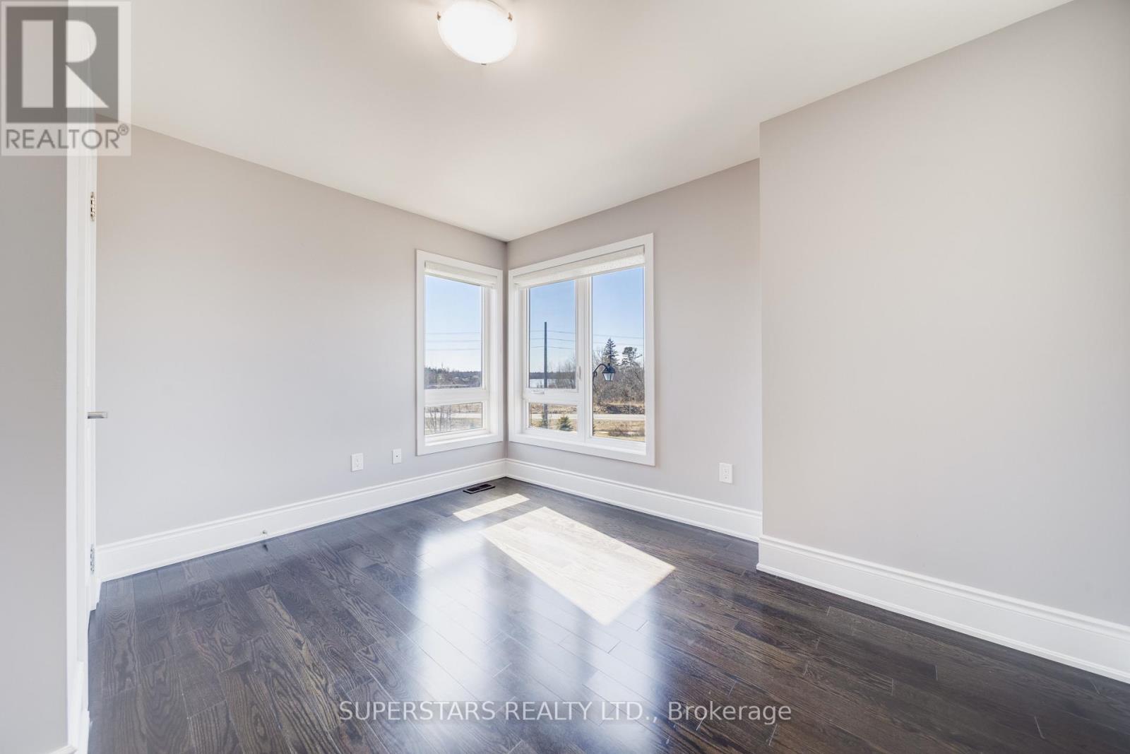 19 Helliwell Crescent, Richmond Hill, Ontario  L4E 1C8 - Photo 21 - N12955236