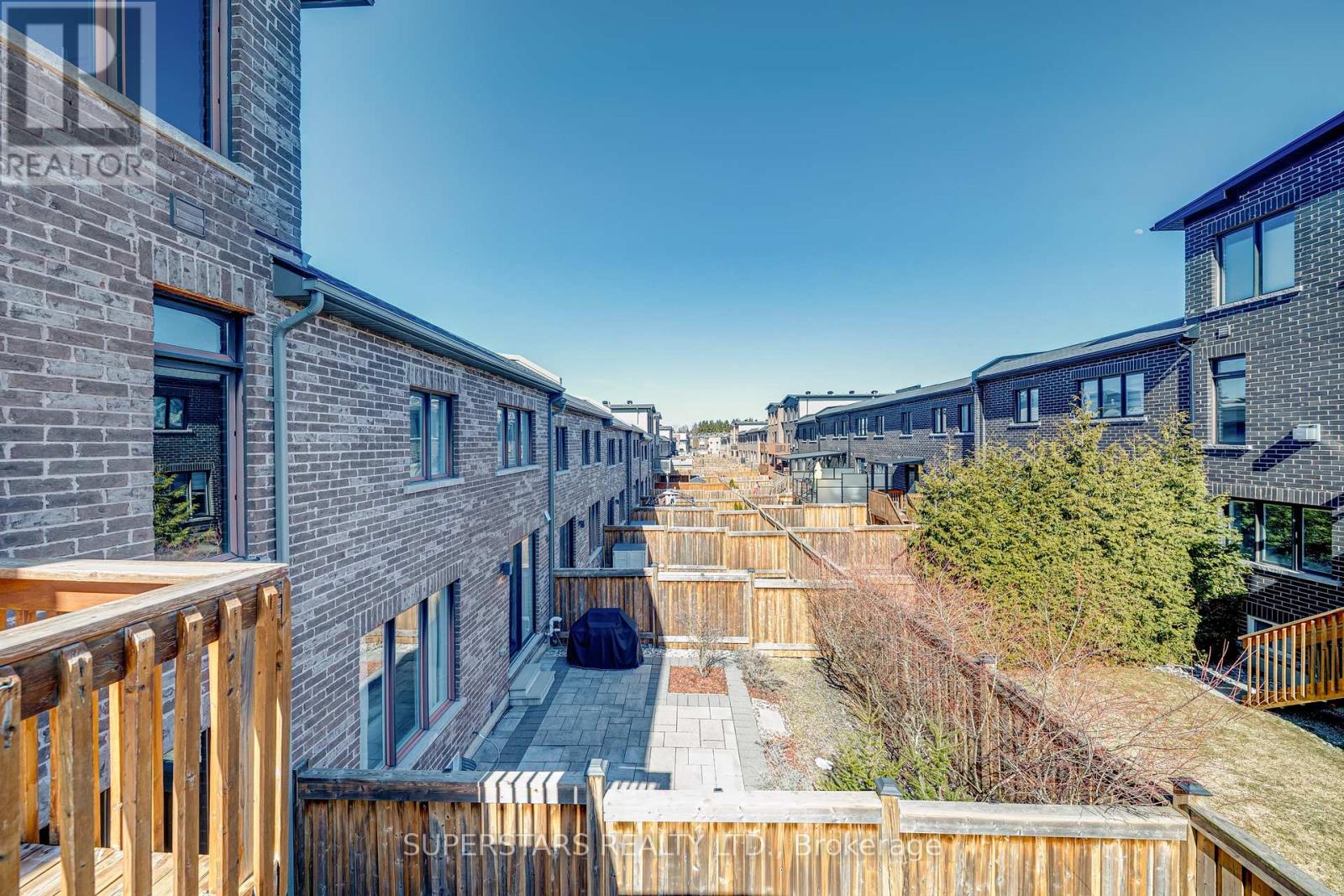 19 Helliwell Crescent, Richmond Hill, Ontario  L4E 1C8 - Photo 32 - N12955236