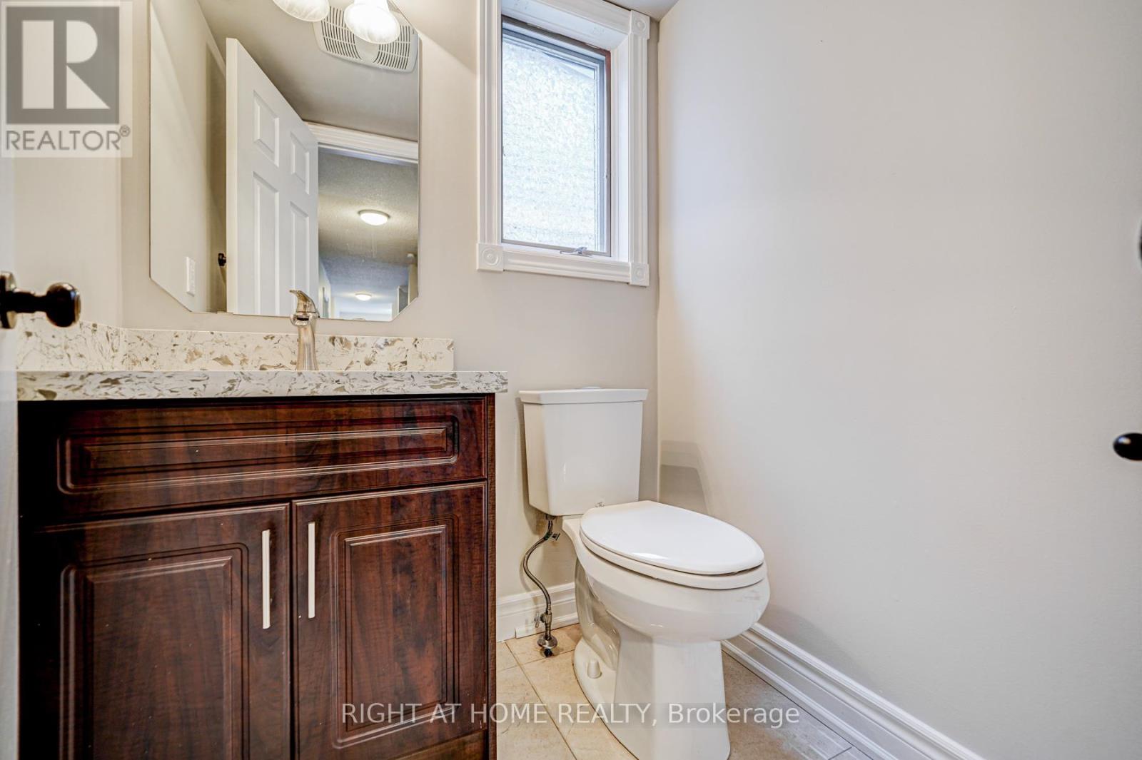 2623 Charlotte Court, Mississauga, Ontario  L5M 5E6 - Photo 14 - W12955162