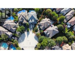 2623 CHARLOTTE COURT, Mississauga, Ontario