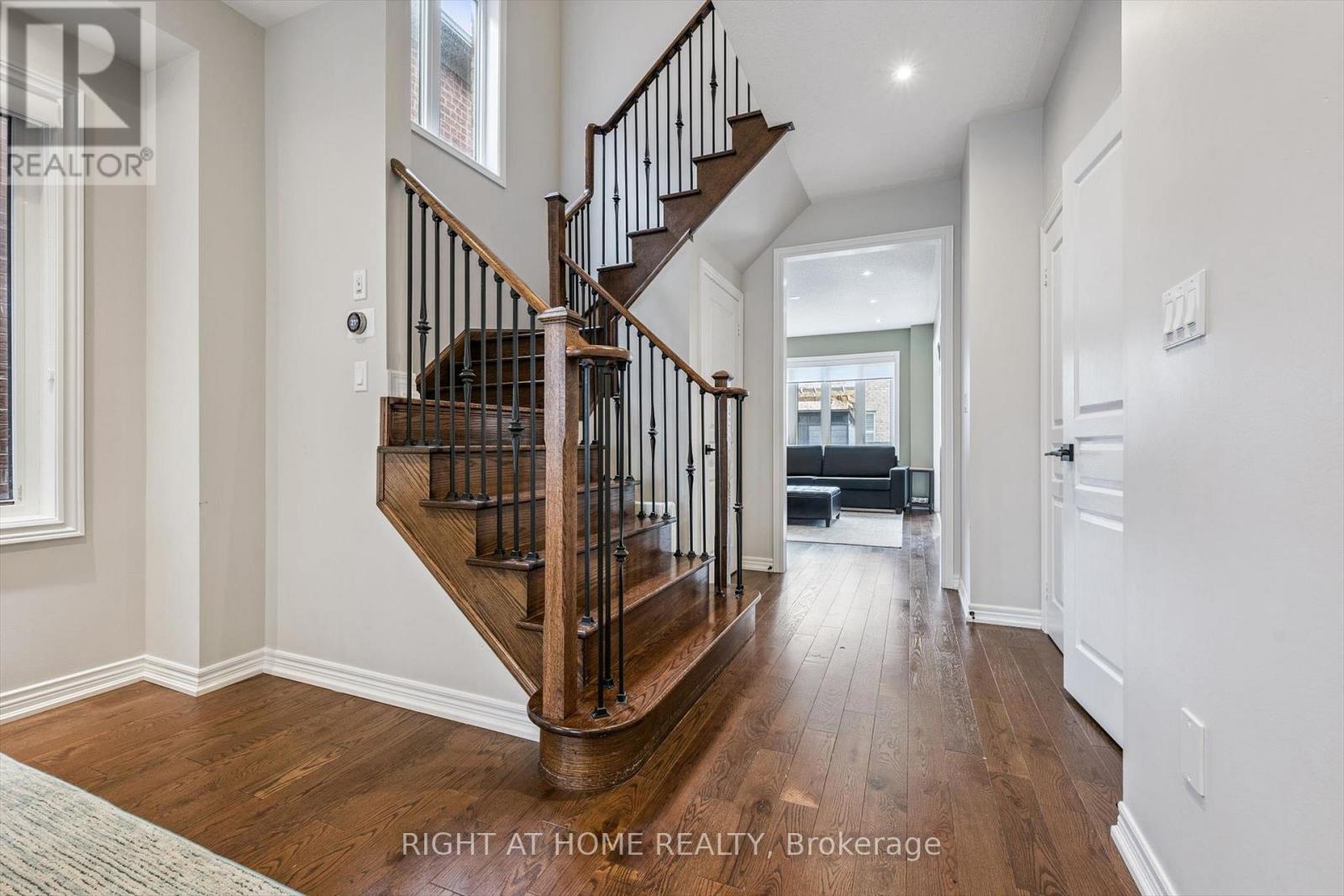 3 Antoine Street, Brampton, Ontario  L7A 0G4 - Photo 17 - W12955192