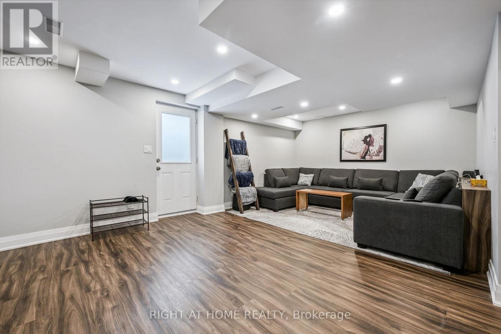 3 Antoine Street, Brampton, Ontario  L7A 0G4 - Photo 32 - W12955192