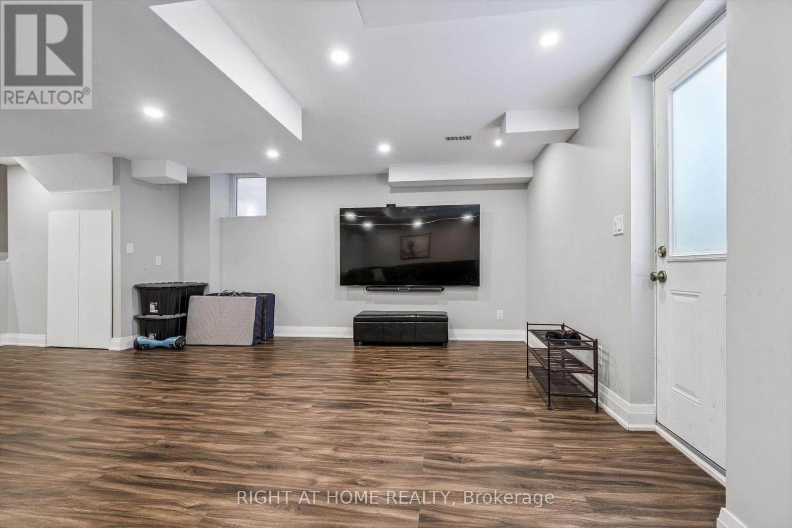 3 Antoine Street, Brampton, Ontario  L7A 0G4 - Photo 34 - W12955192