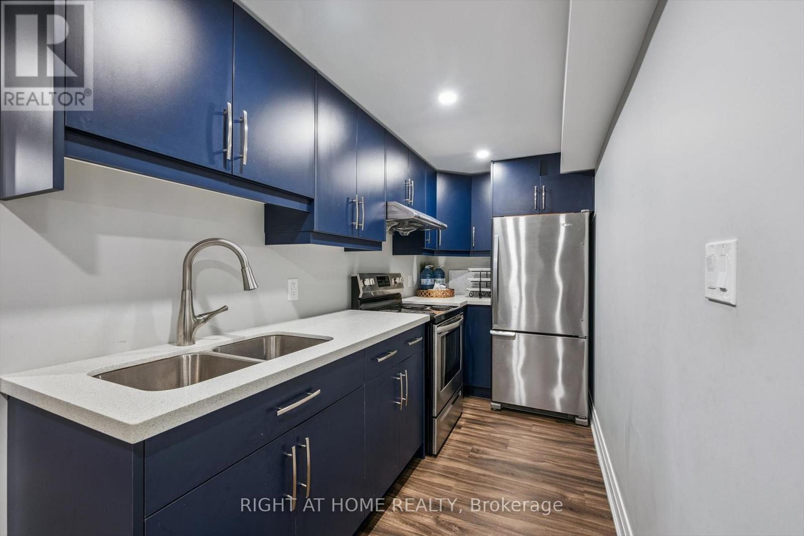 3 Antoine Street, Brampton, Ontario  L7A 0G4 - Photo 37 - W12955192