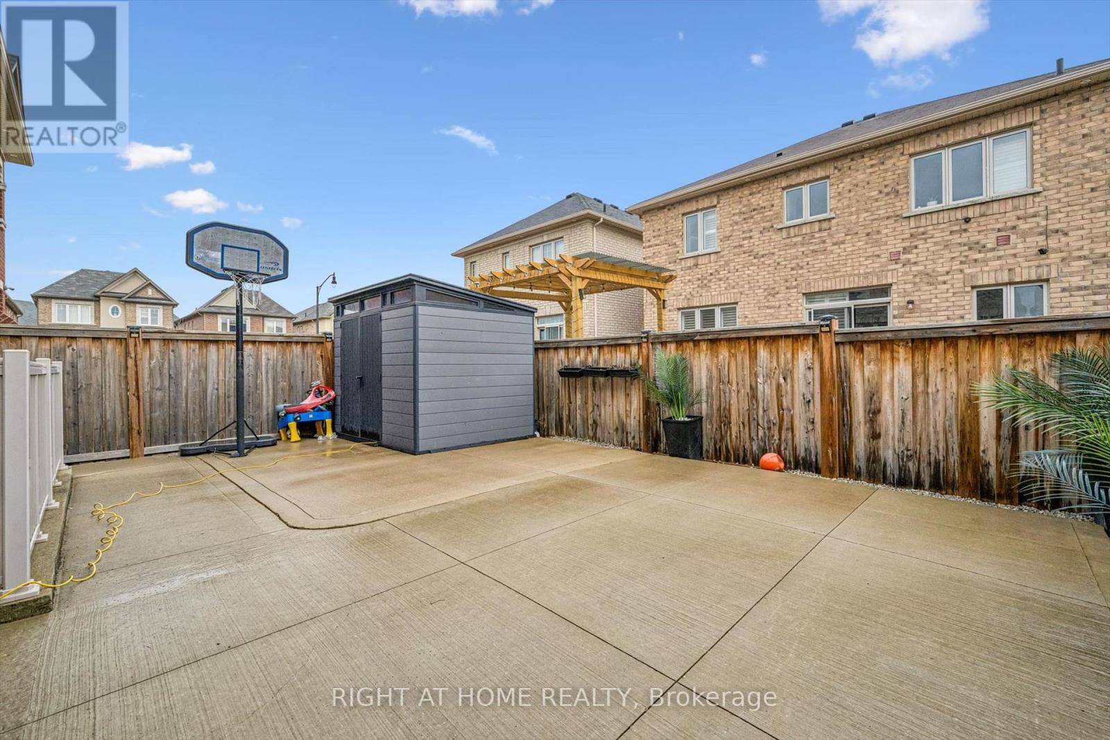 3 Antoine Street, Brampton, Ontario  L7A 0G4 - Photo 39 - W12955192