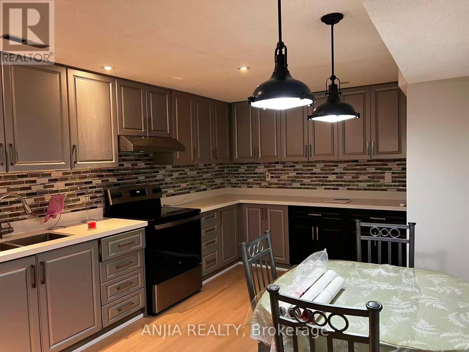 Bsmt #1 - 3441 Sanderling Crescent, Mississauga (Erin Mills), Ontario  L5L 3P4 - Photo 2 - W12955220