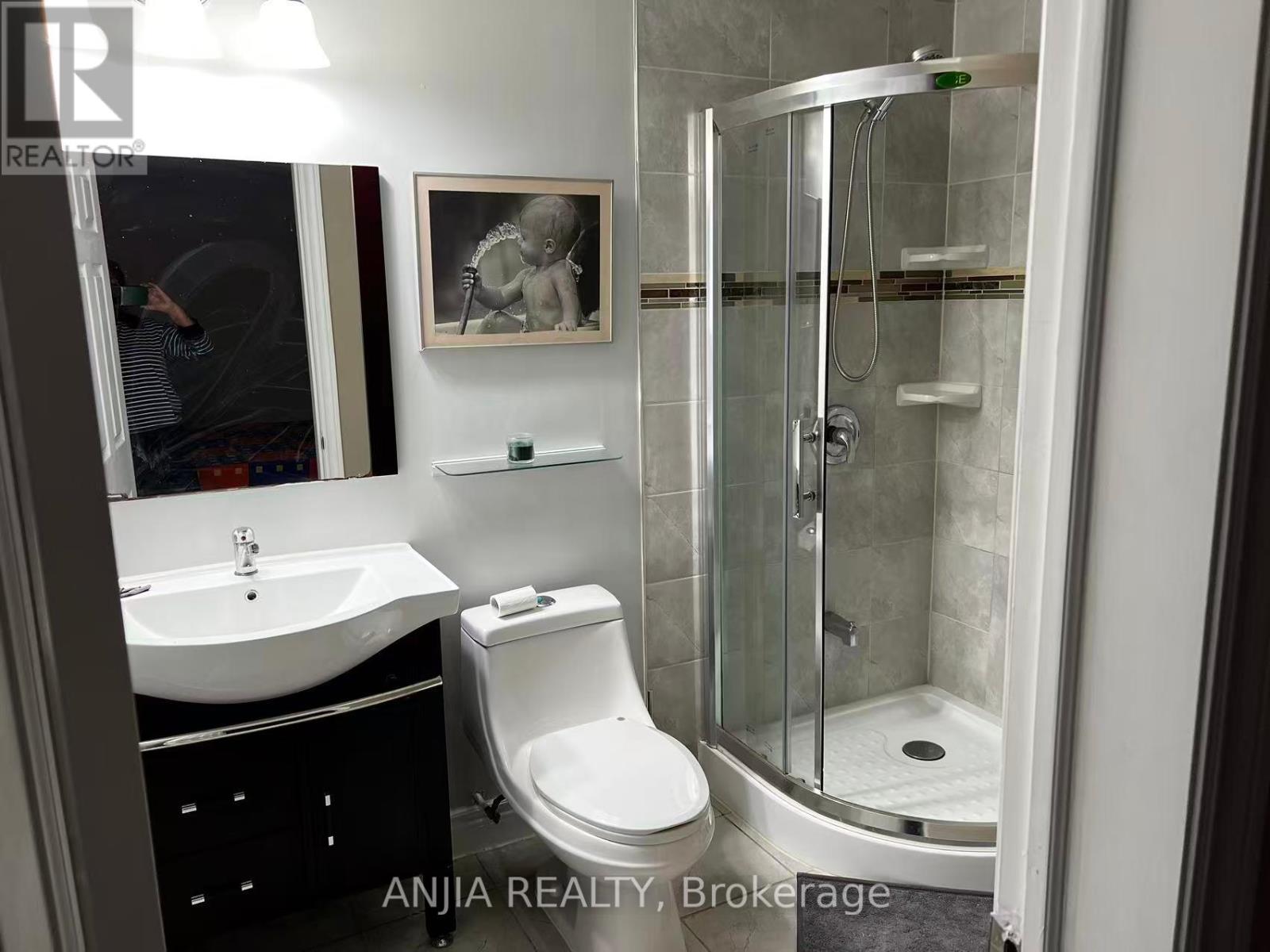 Bsmt #1 - 3441 Sanderling Crescent, Mississauga (Erin Mills), Ontario  L5L 3P4 - Photo 5 - W12955220