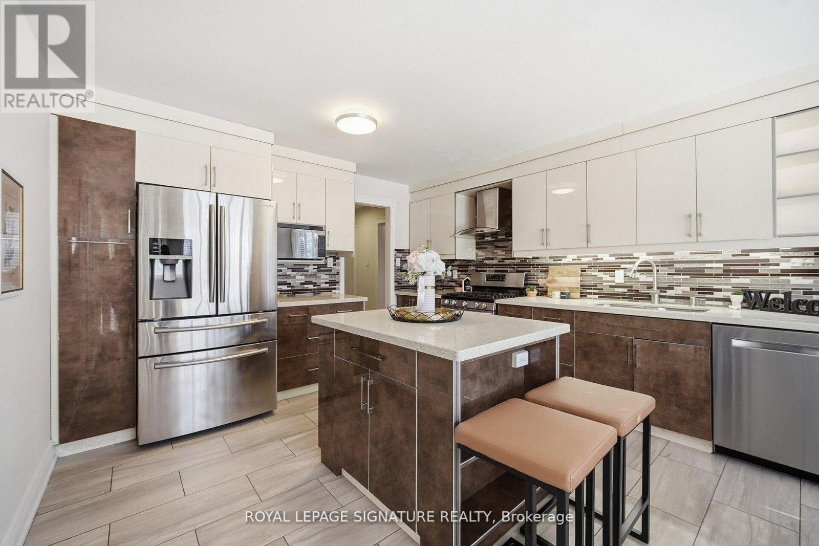 6326 Millers Grove, Mississauga, Ontario  L5N 3H7 - Photo 10 - W12955230