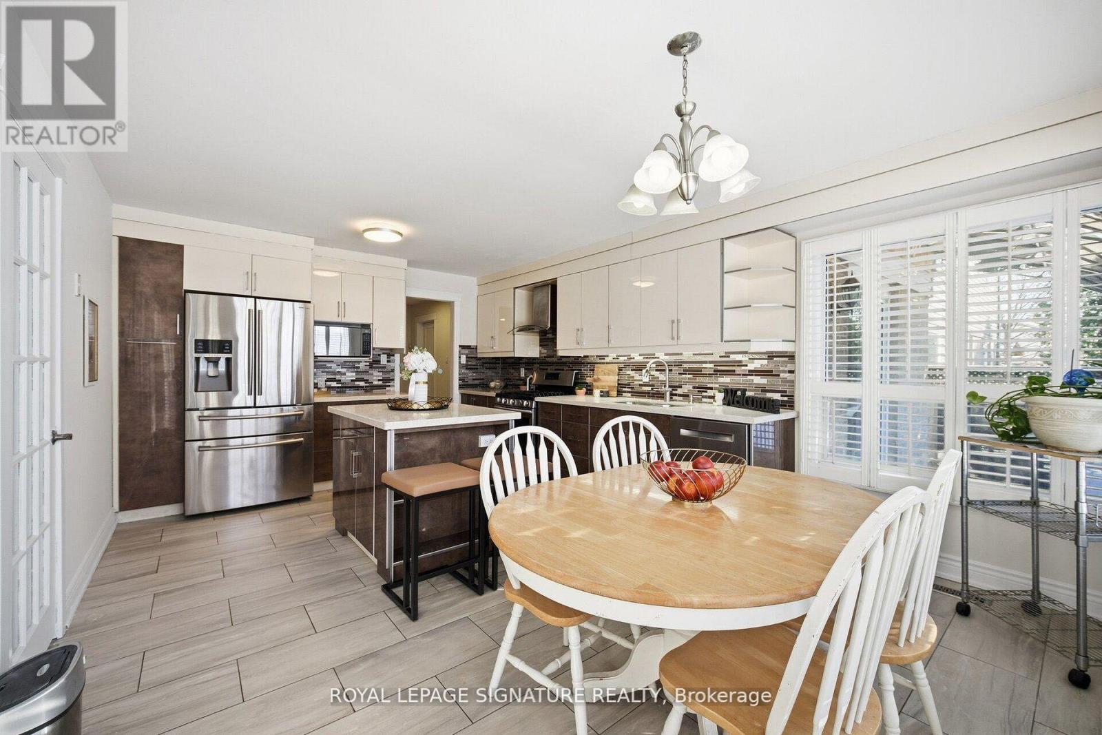 6326 Millers Grove, Mississauga, Ontario  L5N 3H7 - Photo 13 - W12955230