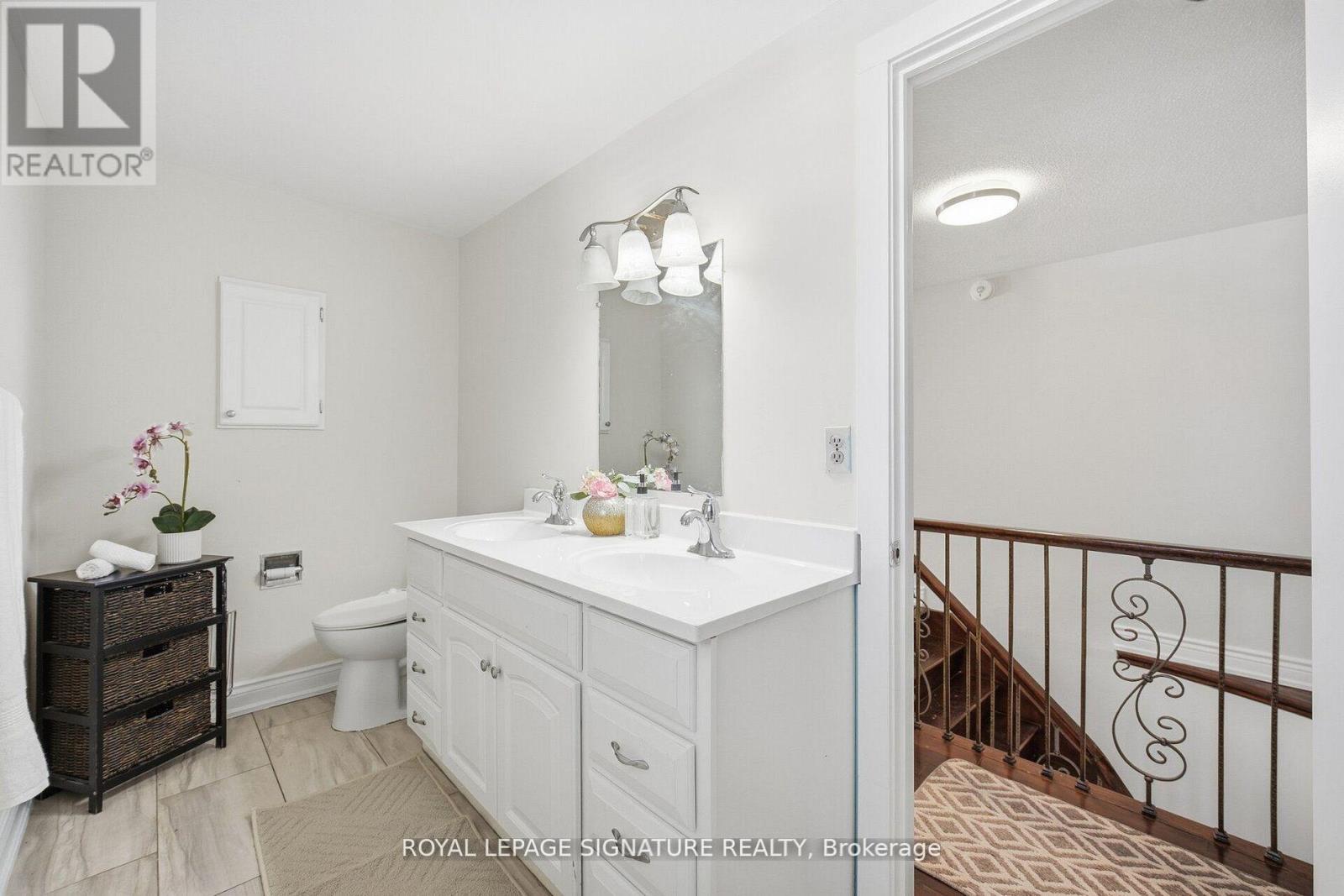 6326 Millers Grove, Mississauga, Ontario  L5N 3H7 - Photo 30 - W12955230