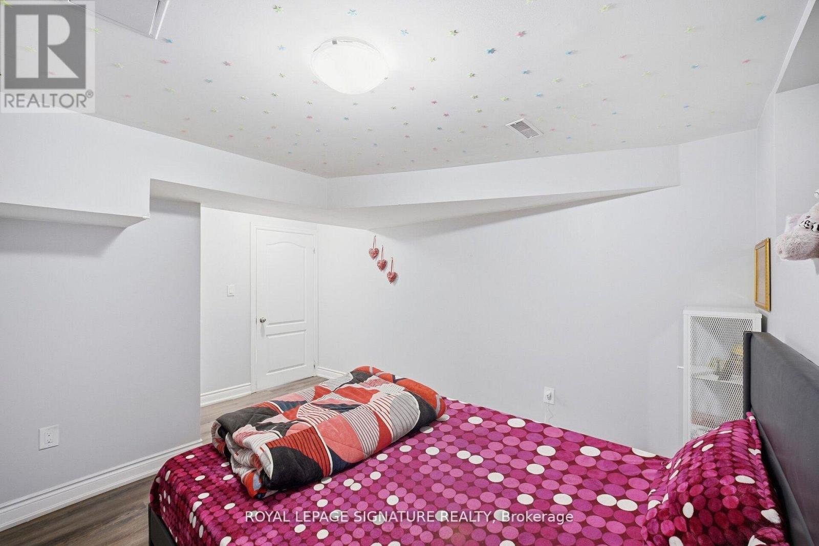 6326 Millers Grove, Mississauga, Ontario  L5N 3H7 - Photo 41 - W12955230