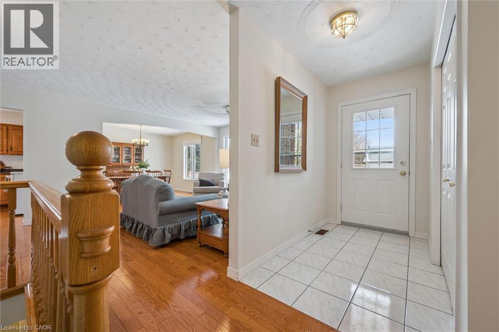 556 Stanwood Crescent, Waterloo, Ontario  N2K 3P3 - Photo 4 - 40804253