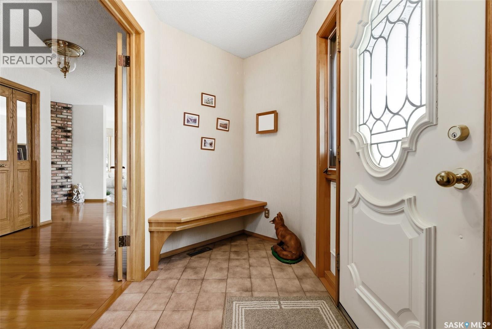 250 Prospect Crescent, Lumsden, Saskatchewan  S0G 3C0 - Photo 3 - SK032025