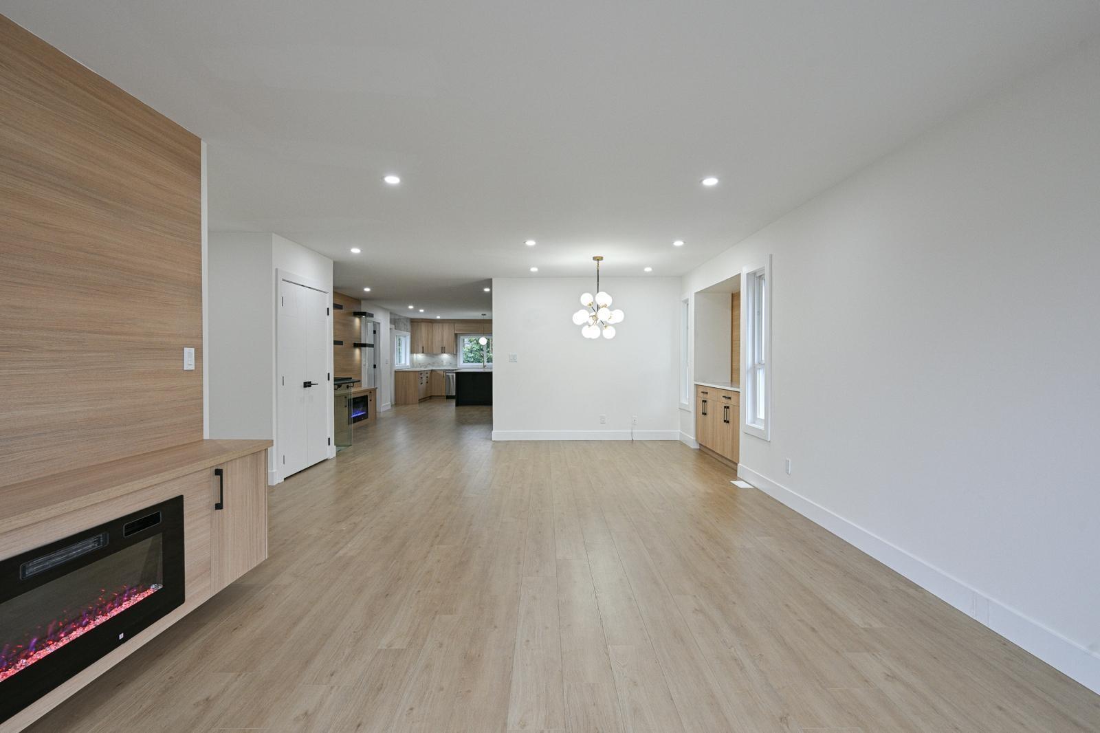 32069 Clinton Avenue, Abbotsford, British Columbia  V2T 5B7 - Photo 7 - R3105255