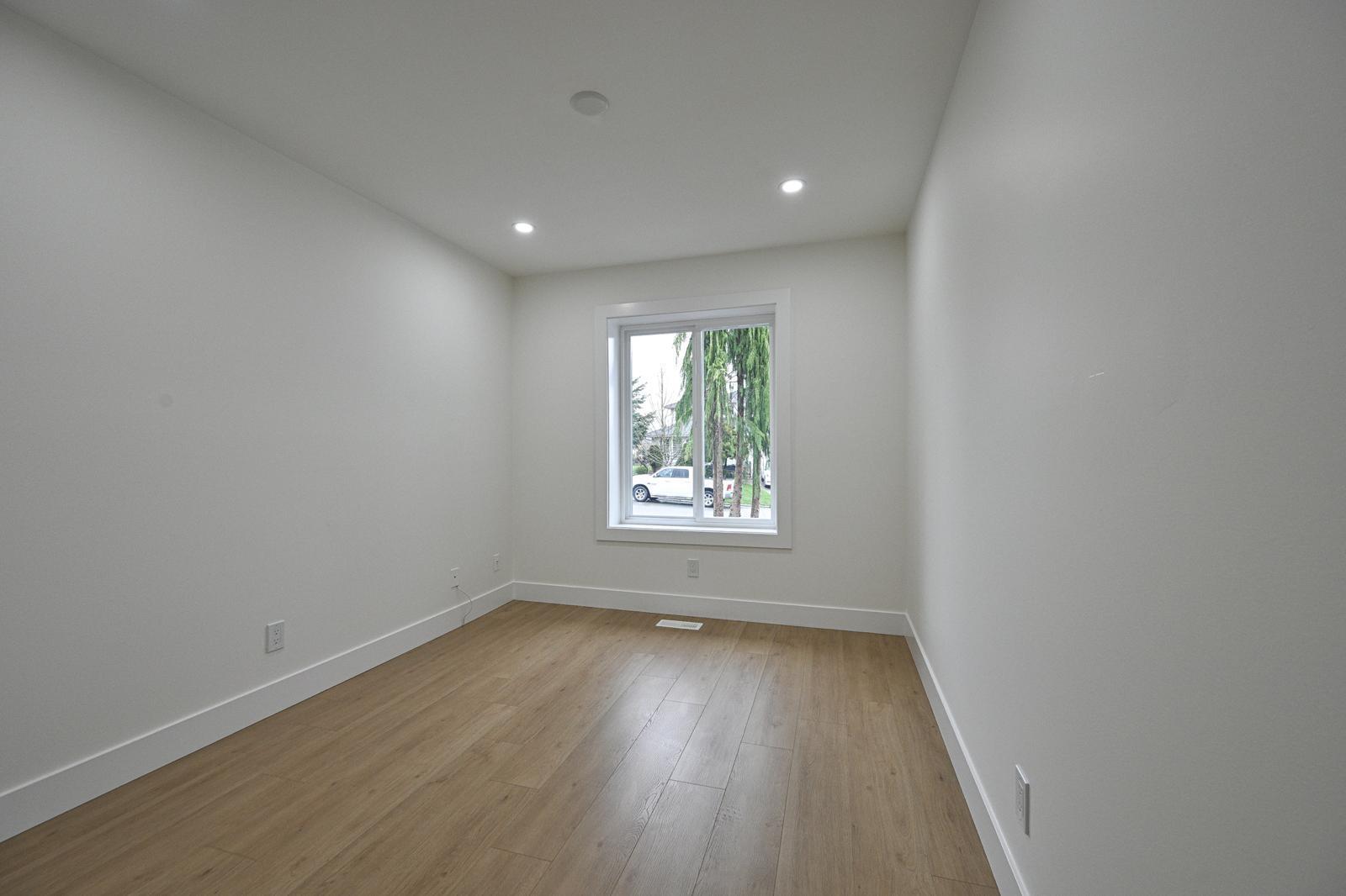 32069 Clinton Avenue, Abbotsford, British Columbia  V2T 5B7 - Photo 16 - R3105255