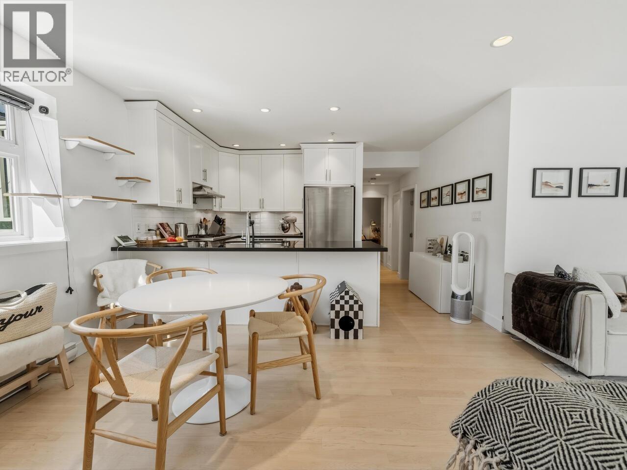 83 W 15th Avenue, Vancouver, British Columbia  V5Y 1X7 - Photo 4 - R3106601