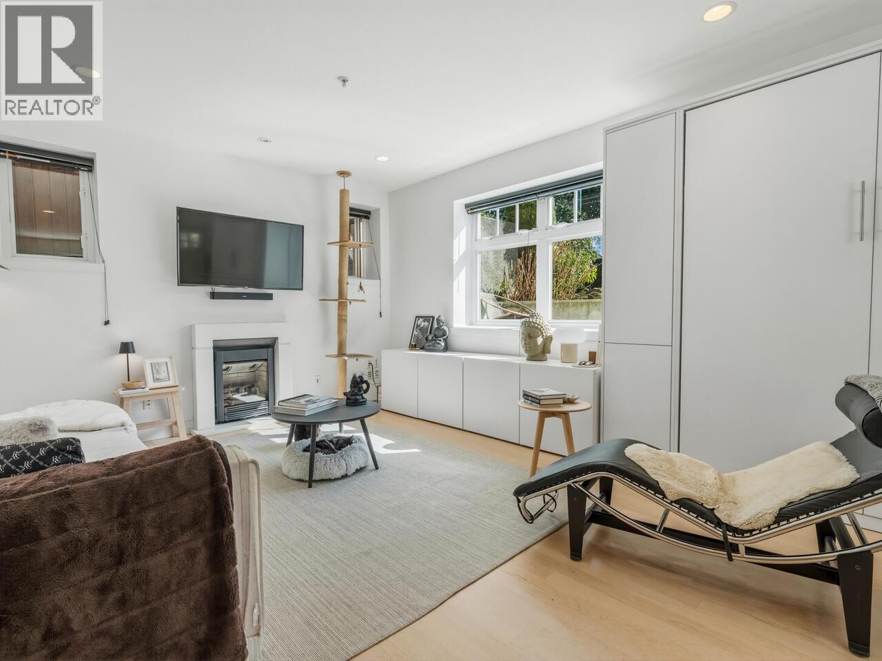 83 W 15th Avenue, Vancouver, British Columbia  V5Y 1X7 - Photo 9 - R3106601