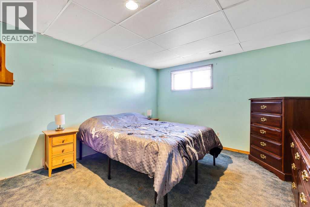 25 Knight Street, Okotoks, Alberta  T1S 1G3 - Photo 22 - A2286785