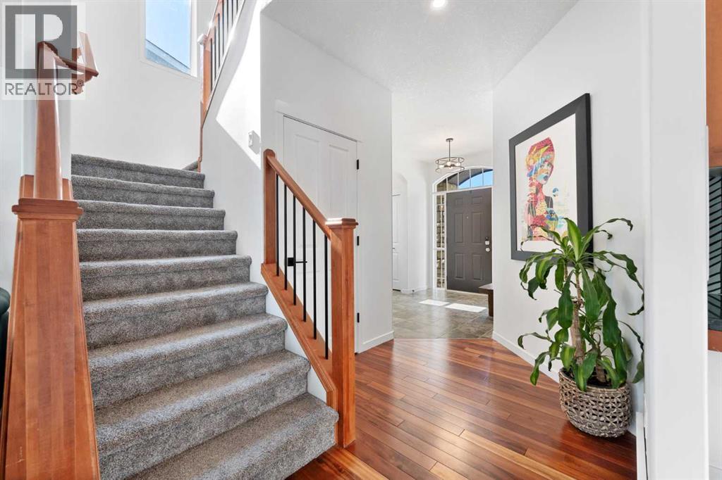 64 Drake Landing Common, Okotoks, Alberta  T1S 2M5 - Photo 4 - A2296590