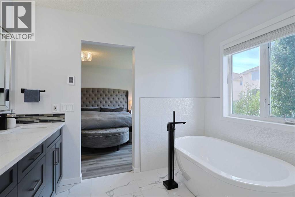 161 Hamptons Gardens NW, Calgary, Alberta  T3A 5X5 - Photo 28 - A2296753