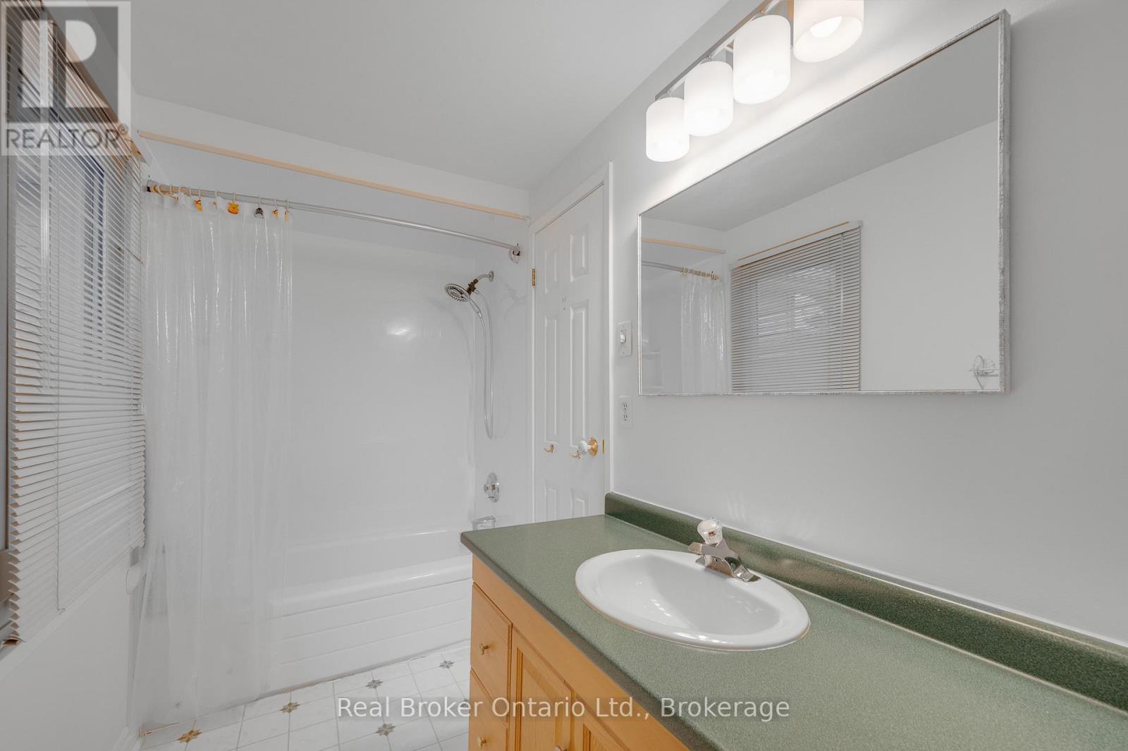 6366 Miller's Grove, Mississauga, Ontario  L5N 3M7 - Photo 32 - W12955318