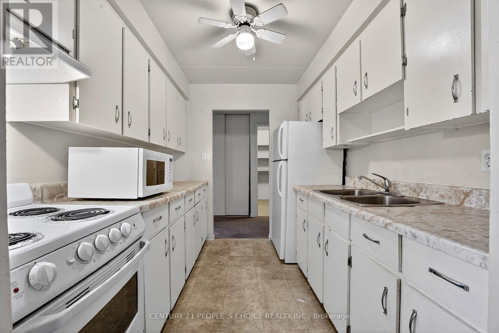 210 - 72 Main Street E, Port Colborne, Ontario  L3K 5Z8 - Photo 4 - X12937792