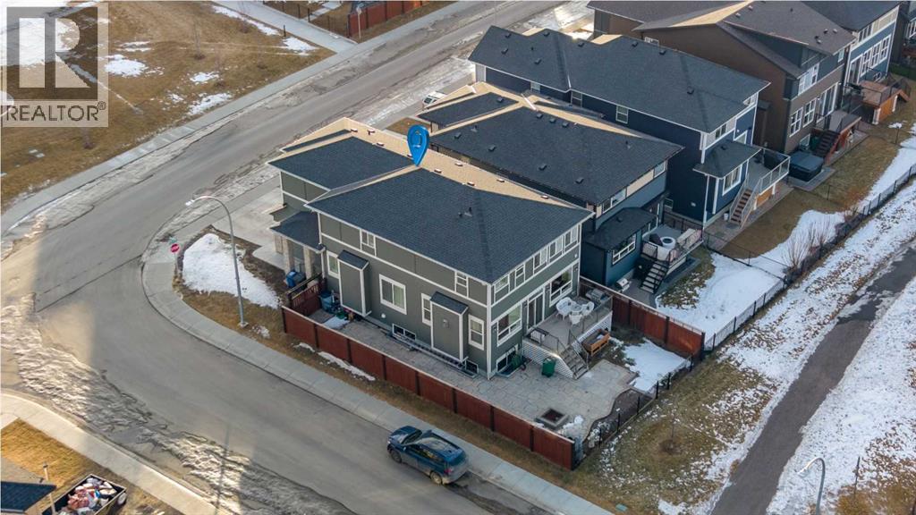 796 Midtown Drive SW, Airdrie, Alberta  T4B 4V7 - Photo 5 - A2281005