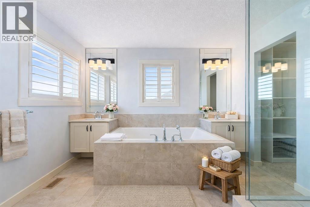 796 Midtown Drive SW, Airdrie, Alberta  T4B 4V7 - Photo 30 - A2281005