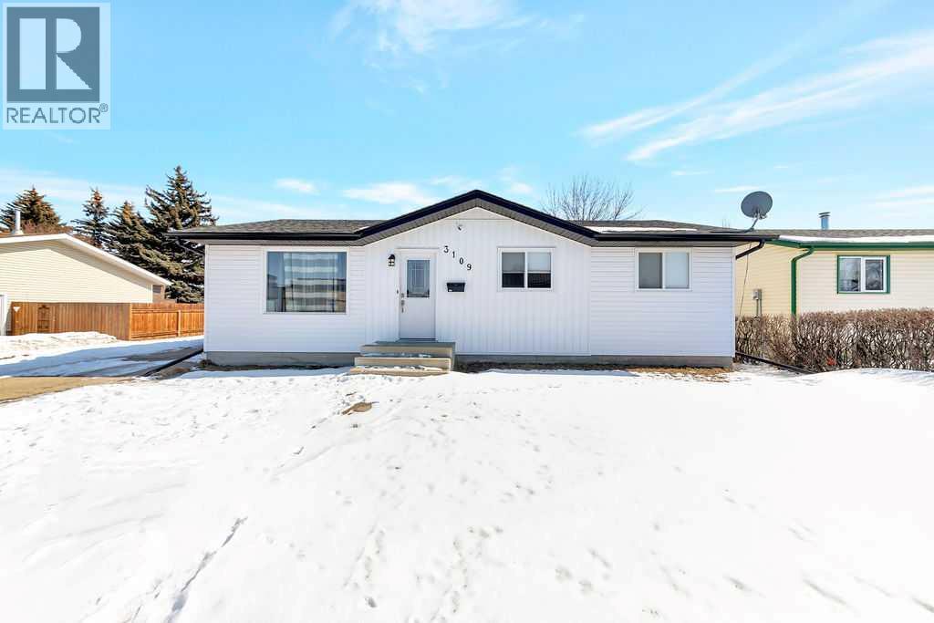 3109 47 Avenue, Lloydminster, Alberta  S9V 1E8 - Photo 1 - A2297358