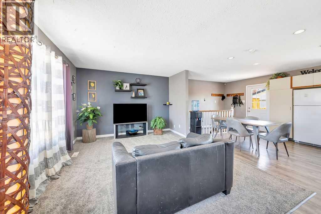 3109 47 Avenue, Lloydminster, Alberta  S9V 1E8 - Photo 3 - A2297358