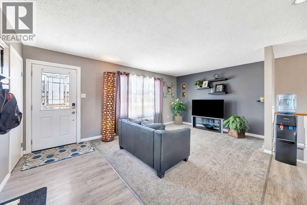 3109 47 Avenue, Lloydminster, Alberta  S9V 1E8 - Photo 4 - A2297358