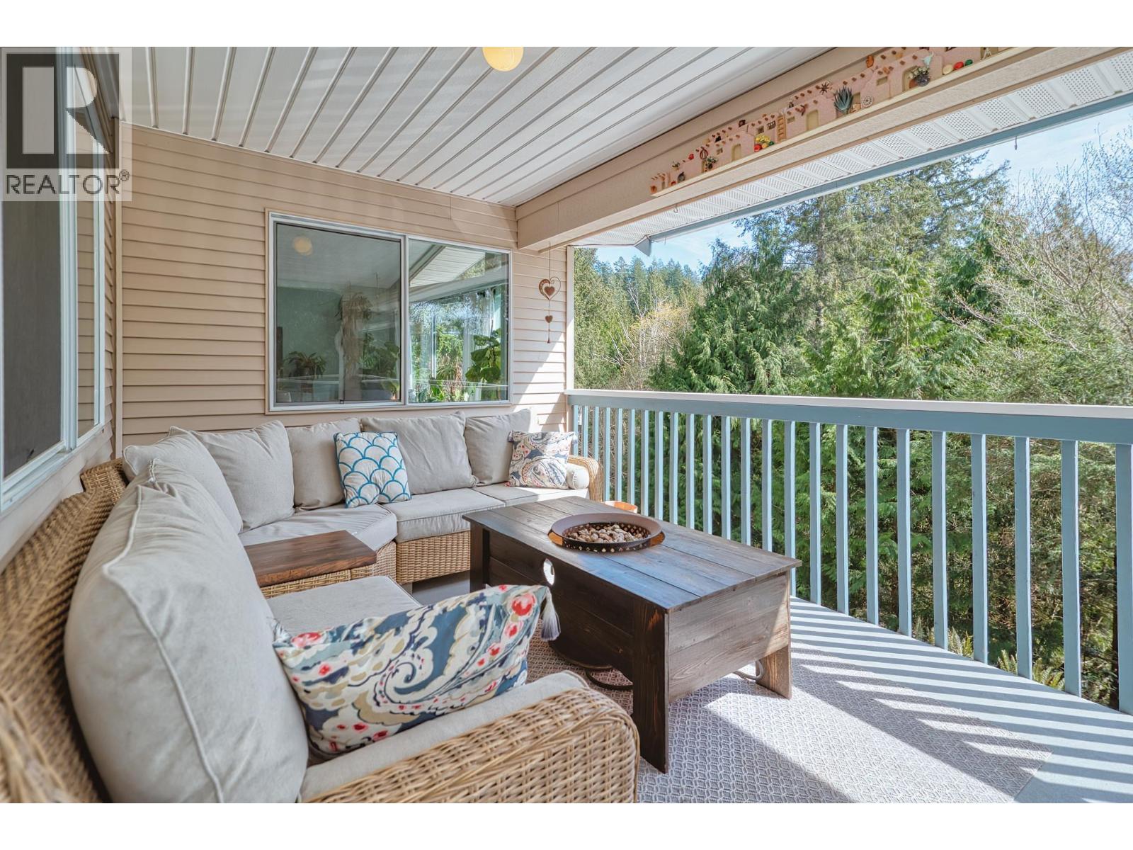 5549 Sans Souci Road, Halfmoon Bay, British Columbia  V7Z 1B6 - Photo 24 - R3106862