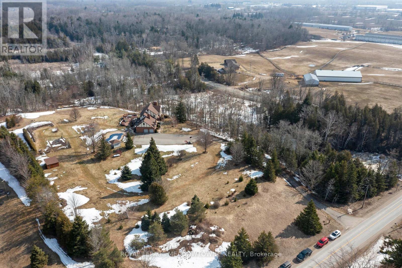 4905 First Line, Erin, Ontario  L7J 2L9 - Photo 5 - X12878834