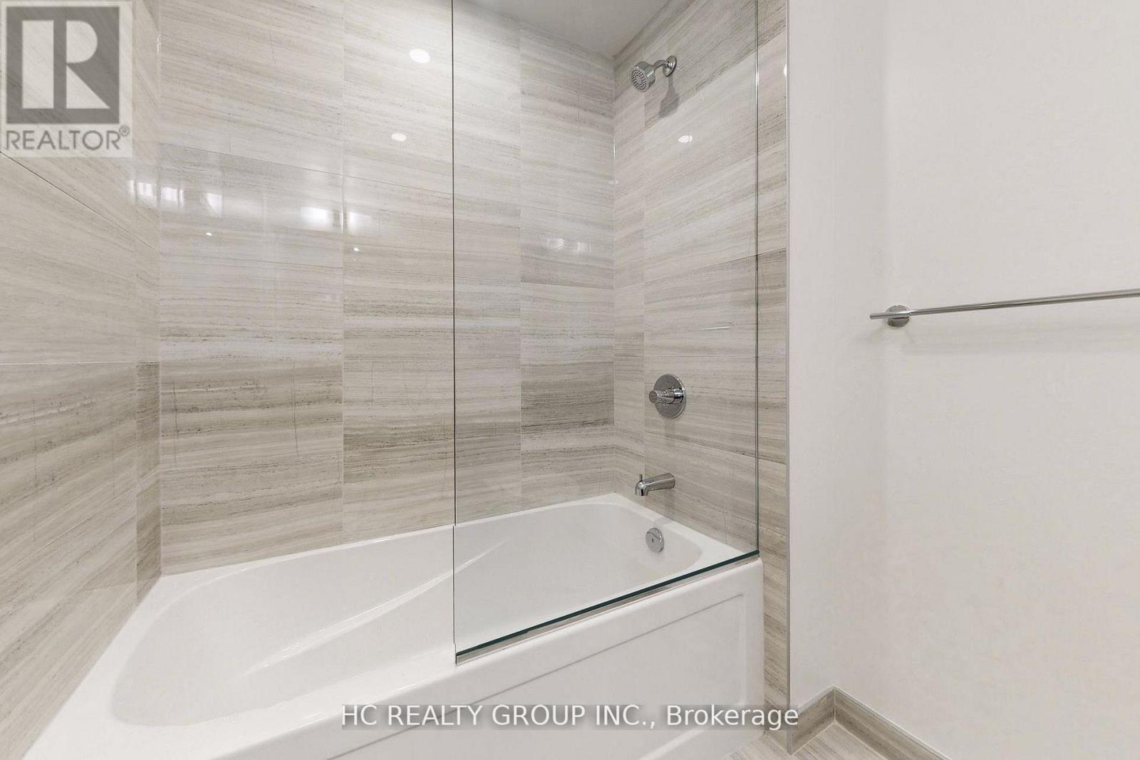 4803 - 8 Interchange Way, Vaughan (Vaughan Corporate Centre), Ontario  L4K 5Z7 - Photo 22 - N12955328