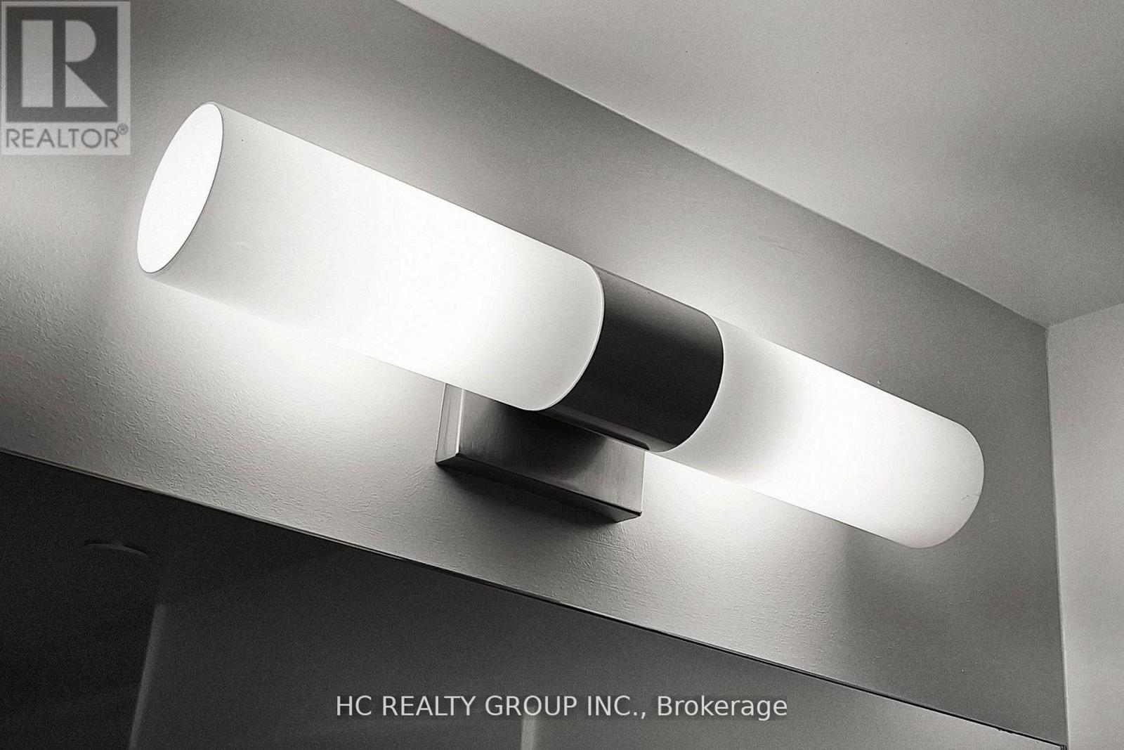 4803 - 8 Interchange Way, Vaughan (Vaughan Corporate Centre), Ontario  L4K 5Z7 - Photo 24 - N12955328