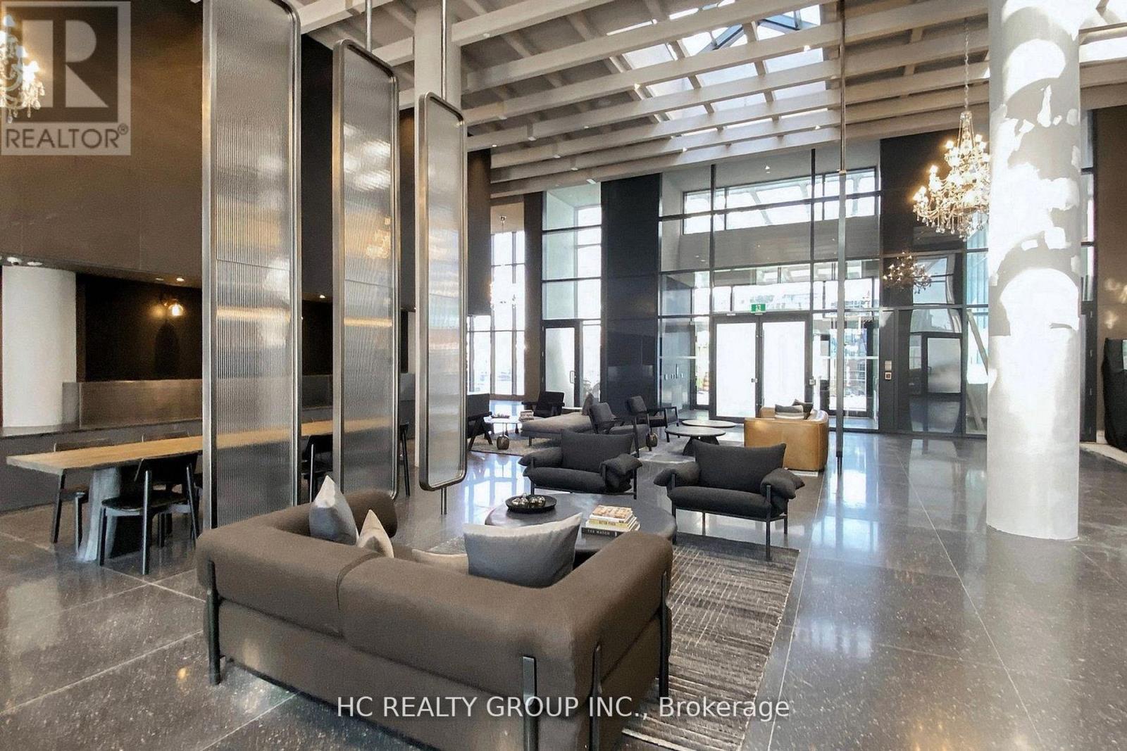 4803 - 8 Interchange Way, Vaughan (Vaughan Corporate Centre), Ontario  L4K 5Z7 - Photo 4 - N12955328