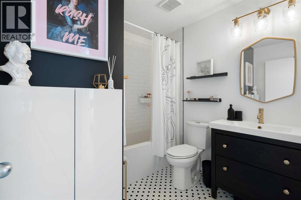 39 River Rock Circle SE, Calgary, Alberta  T2C 4C3 - Photo 21 - A2293479