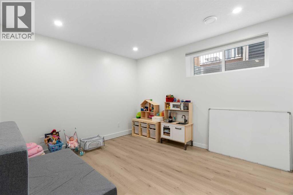 391 Lawthorn Way SE, Airdrie, Alberta  T4A 3M7 - Photo 37 - A2298674