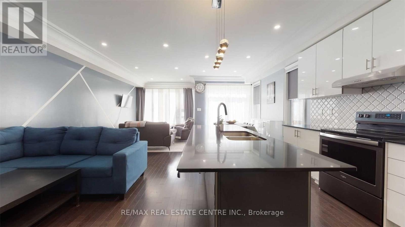 55 Hubbell Road, Brampton, Ontario  L6Y 1P3 - Photo 5 - W12955274