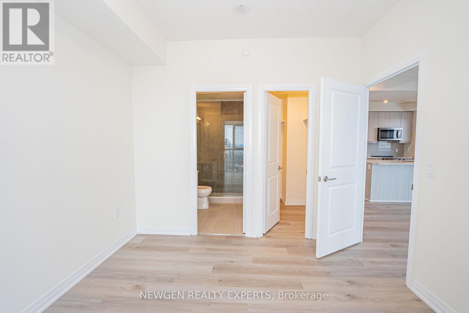 1706 - 15 Watergarden Drive, Mississauga, Ontario  L5R 0H4 - Photo 15 - W12955282