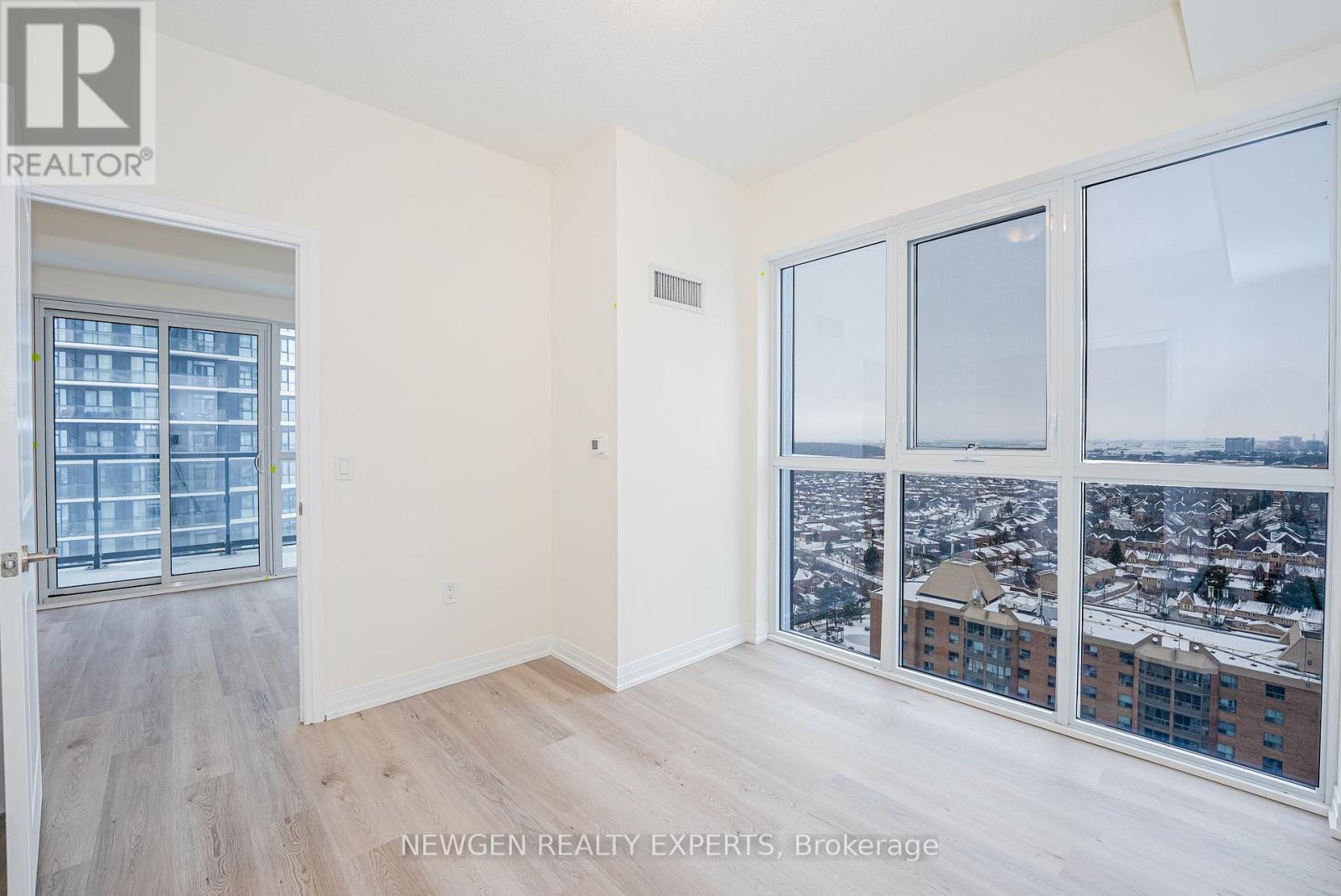 1706 - 15 Watergarden Drive, Mississauga, Ontario  L5R 0H4 - Photo 16 - W12955282