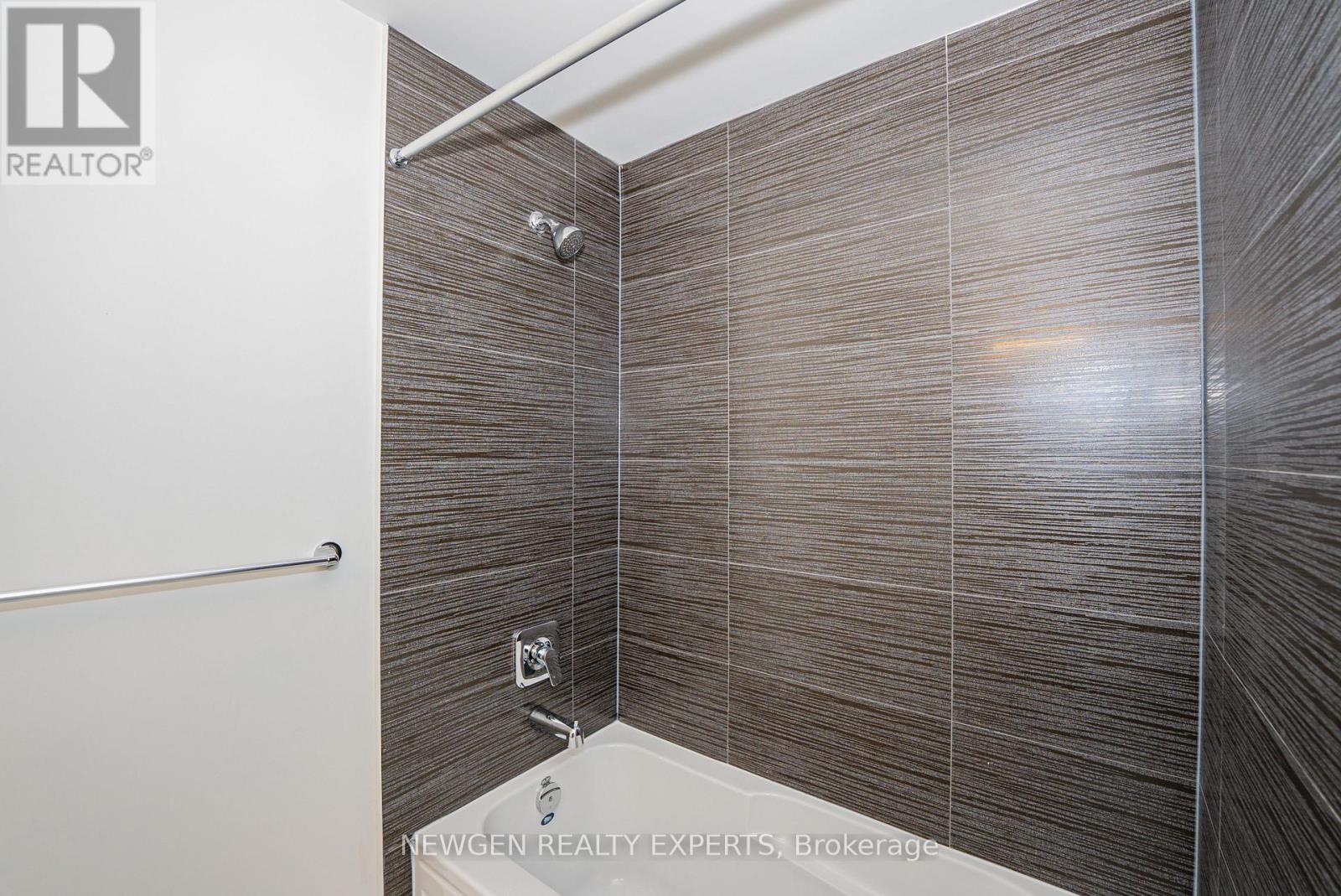 1706 - 15 Watergarden Drive, Mississauga, Ontario  L5R 0H4 - Photo 23 - W12955282