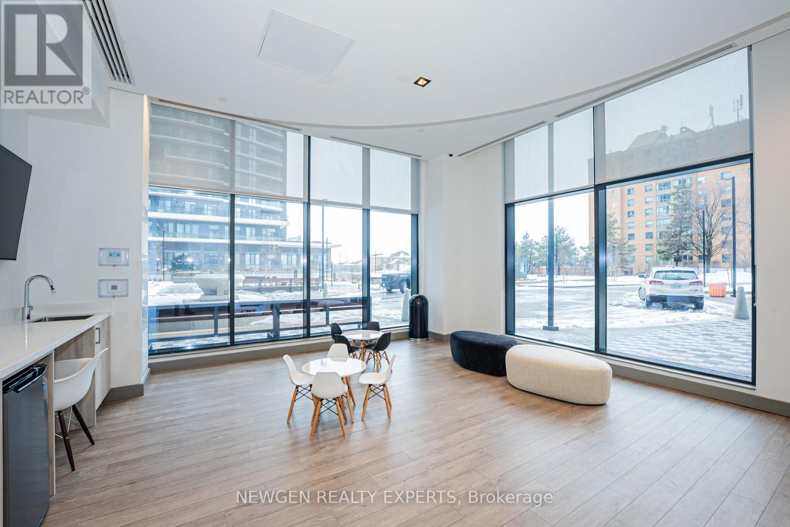 1706 - 15 Watergarden Drive, Mississauga, Ontario  L5R 0H4 - Photo 32 - W12955282