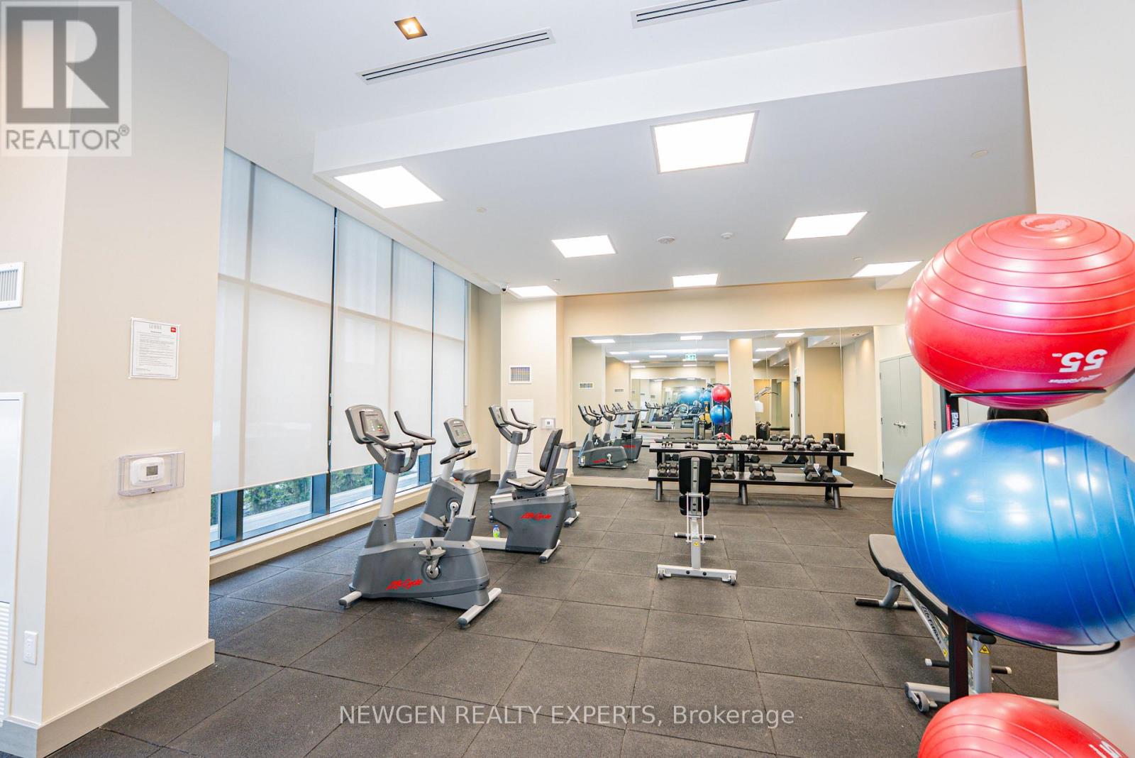 1706 - 15 Watergarden Drive, Mississauga, Ontario  L5R 0H4 - Photo 34 - W12955282